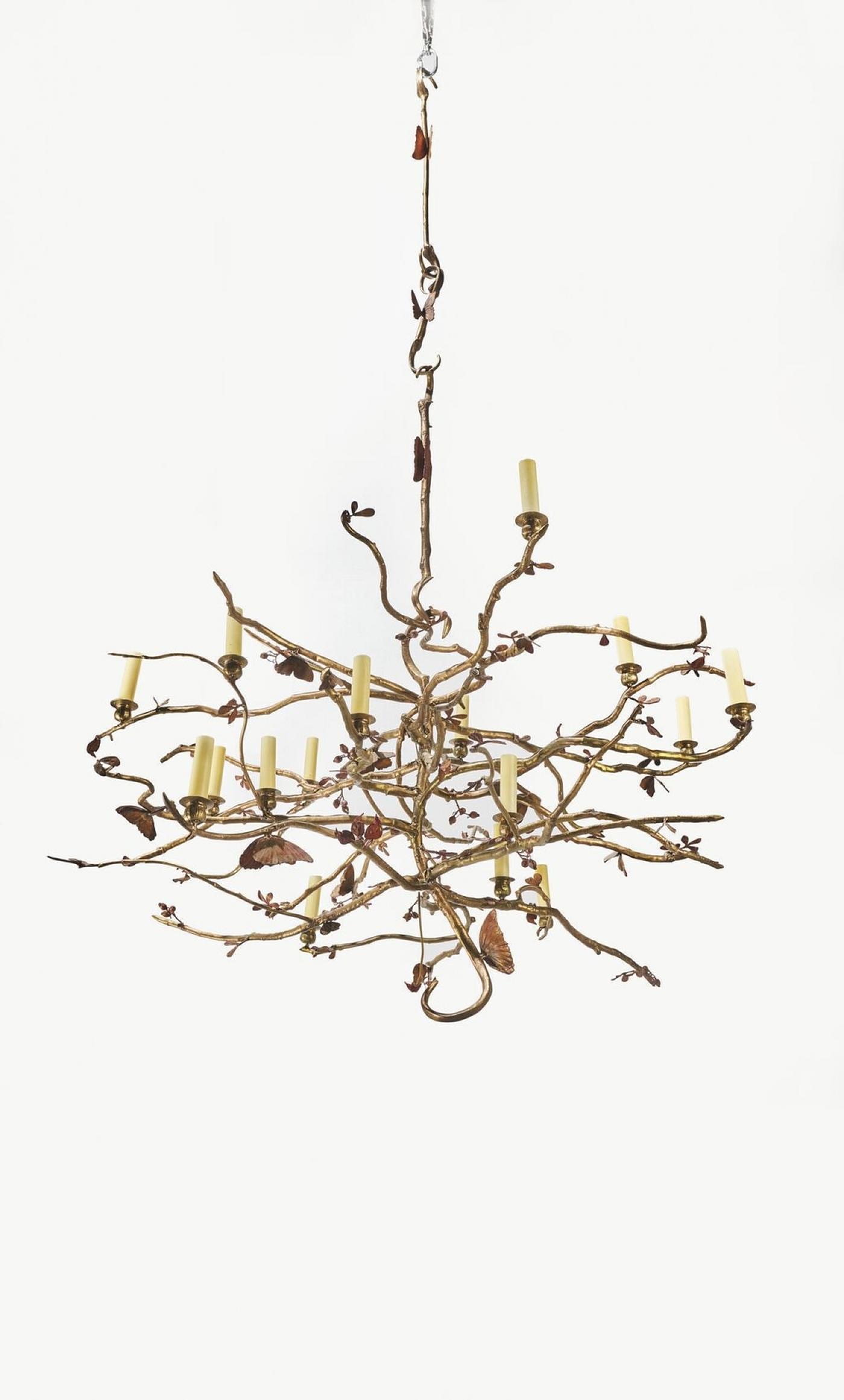 Claude Lalanne, Lustre ‘Structure Végétale’ aux papillons, pièce unique, 2009, Bronze patiné et cuivre patiné.